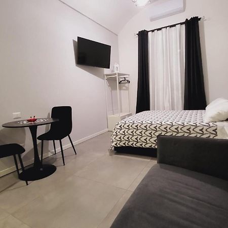 Giglio Rosso Bed and Breakfast Bari Buitenkant foto