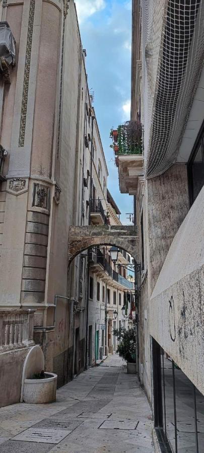 Giglio Rosso Bed and Breakfast Bari Buitenkant foto