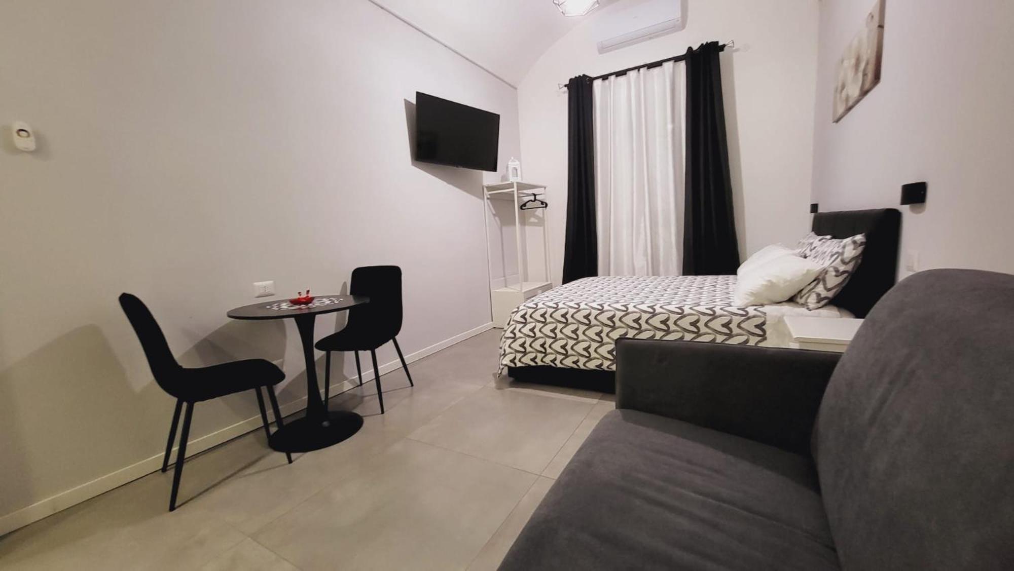 Giglio Rosso Bed and Breakfast Bari Buitenkant foto